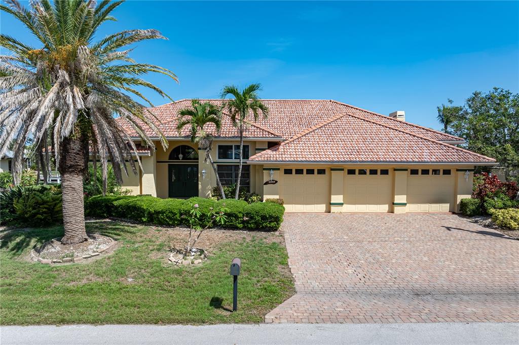 5023 KEY LARGO DRIVE