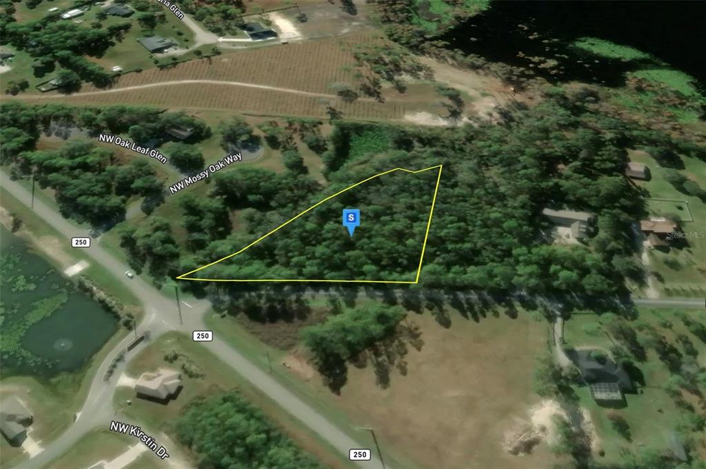 200 NW SCENIC LAKE DRIVE, LAKE CITY, FL — photo 3 of 5