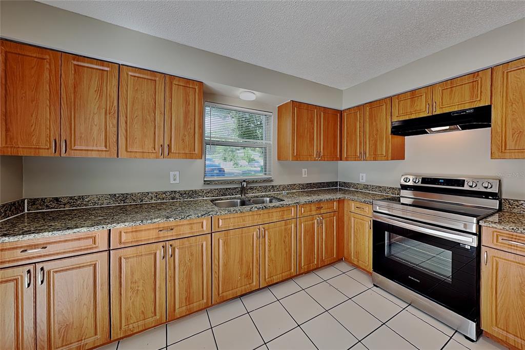 15117 AVALON AVENUE UNIT A, CLEARWATER, FL — photo 5 of 14