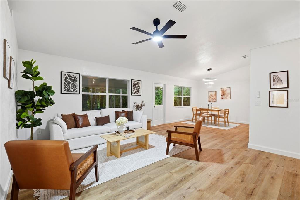 518 NW 94TH WAY, GAINESVILLE, FL — photo 4 of 25
