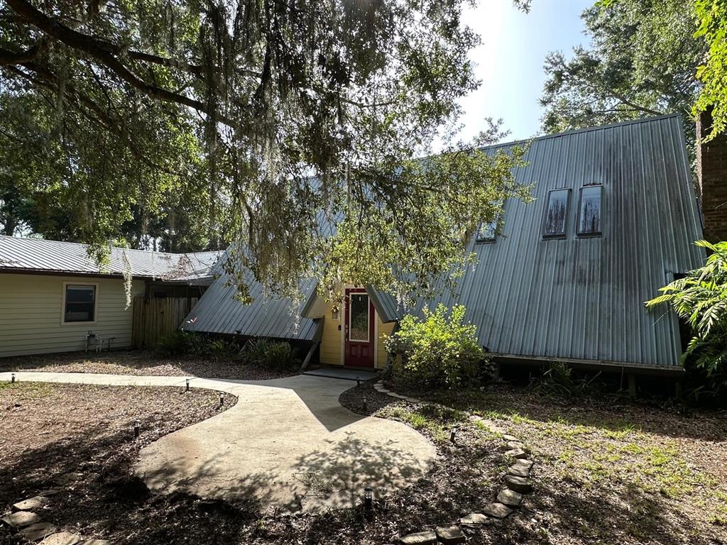 810 EASTOVER CIRCLE