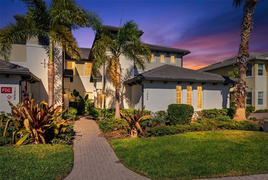 1254 RIVERSCAPE STREET UNIT D