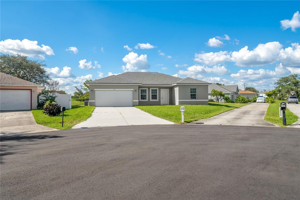 1910 LAKEVIEW LANE, POINCIANA, FL — photo 3 of 35