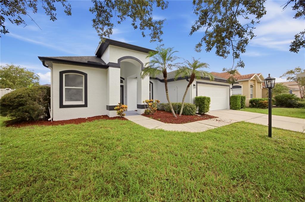 518 HUNTER LANE, BRADENTON, FL — photo 4 of 30