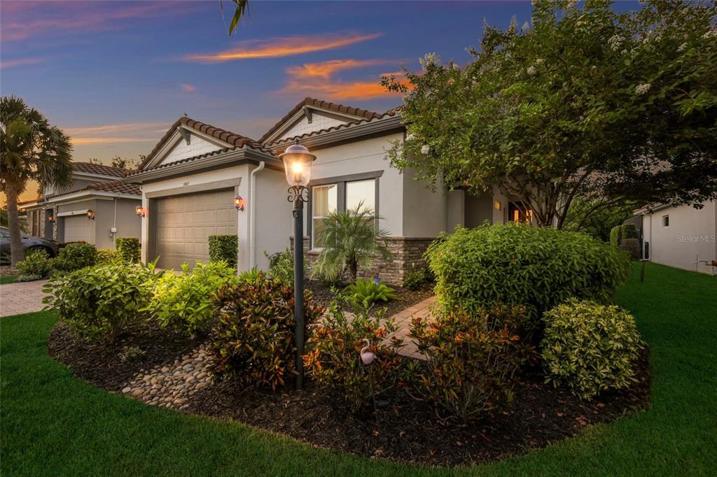 13807 AMERICAN PRAIRIE PLACE, LAKEWOOD RANCH, FL — photo 3 of 30