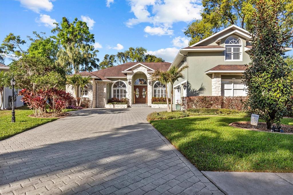 2309 VALRICO FOREST DR