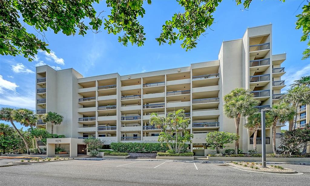 1075 GULF OF MEXICO DRIVE UNIT 303