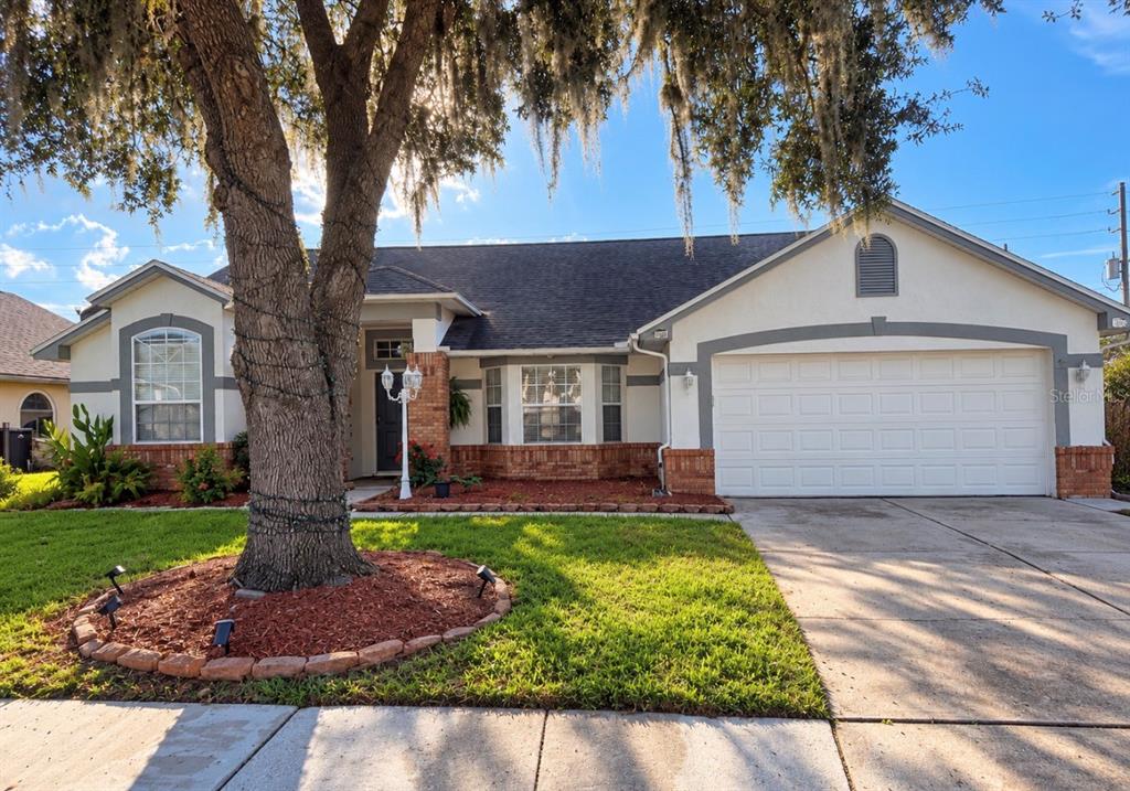 116 MOSS BLUFF ROAD, KISSIMMEE, FL — photo 4 of 6