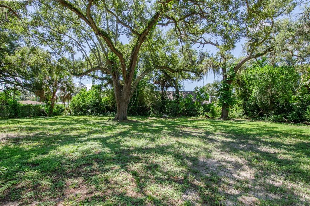 1510 22ND AVENUE S, ST PETERSBURG, FL — photo 2 of 14