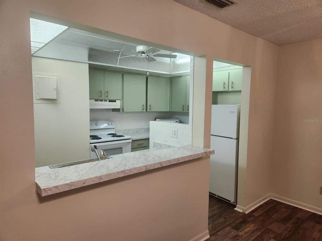 130 JASMINE WOODS CT UNIT 11B, DELTONA, FL — photo 4 of 29