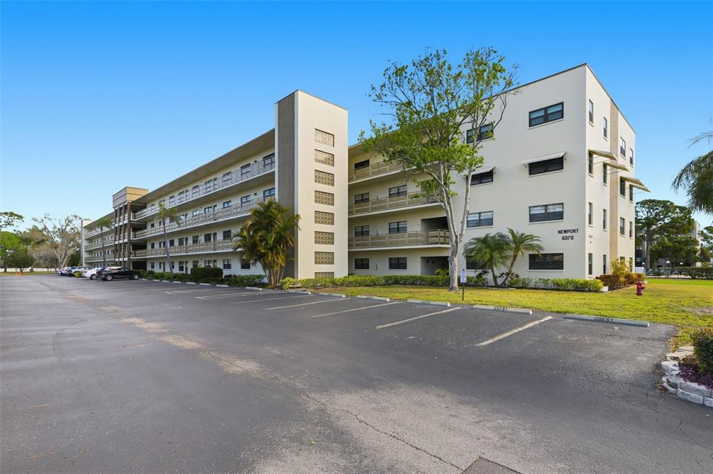 6070 80TH STREET N UNIT 403