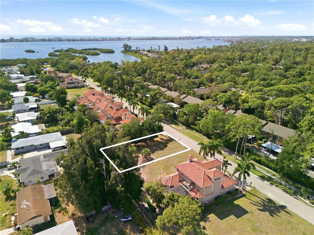 1740 ASSISI DRIVE, SARASOTA, FL — photo 3 of 17