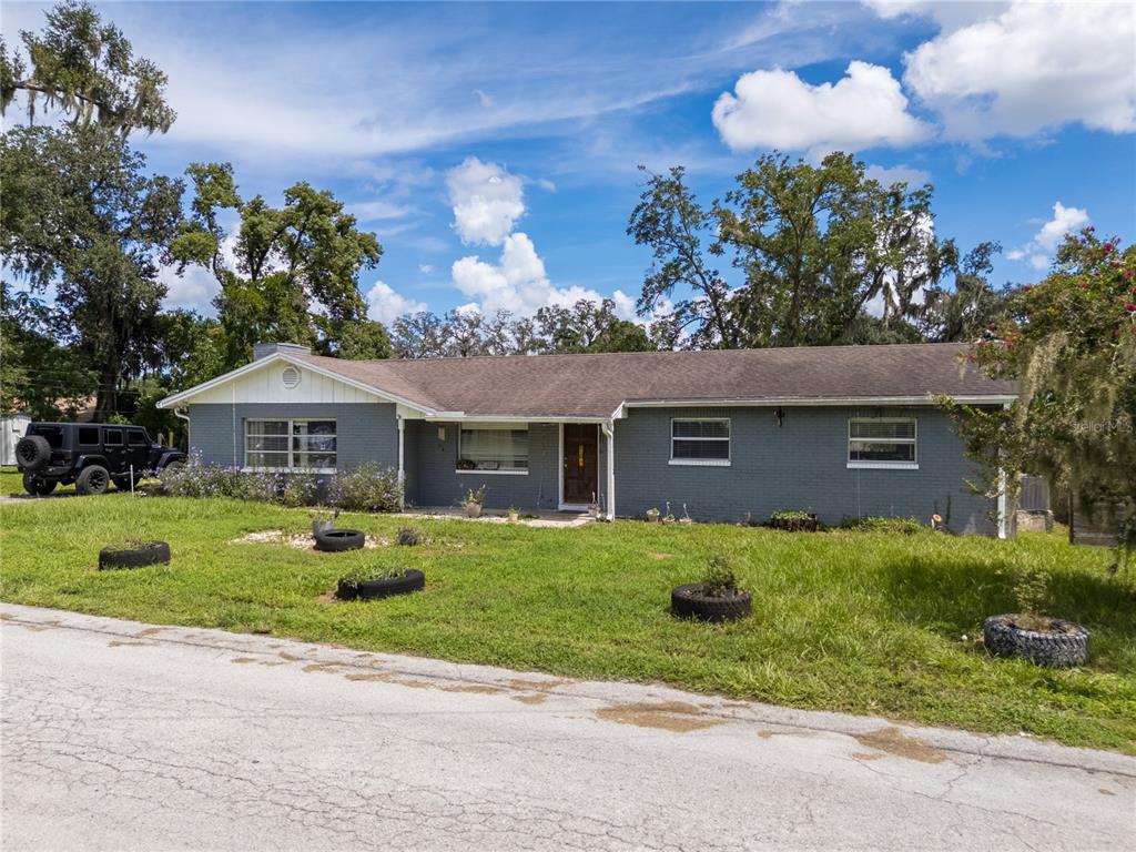 5217 PEACH AVENUE, SEFFNER, FL — photo 3 of 30