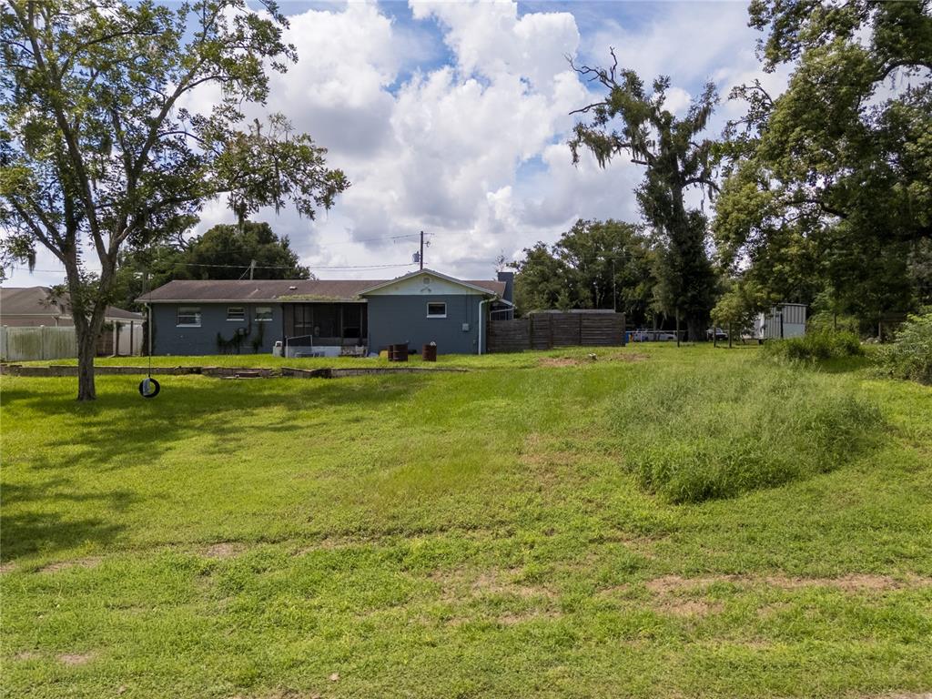 5217 PEACH AVENUE, SEFFNER, FL — photo 4 of 30