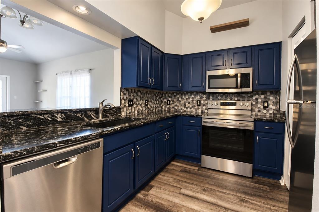9116 SW 51ST ROAD UNIT 303, GAINESVILLE, FL — photo 4 of 24