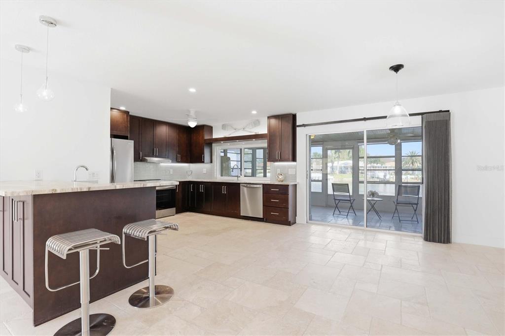 6537 CAPE HATTERAS WAY NE UNIT 4