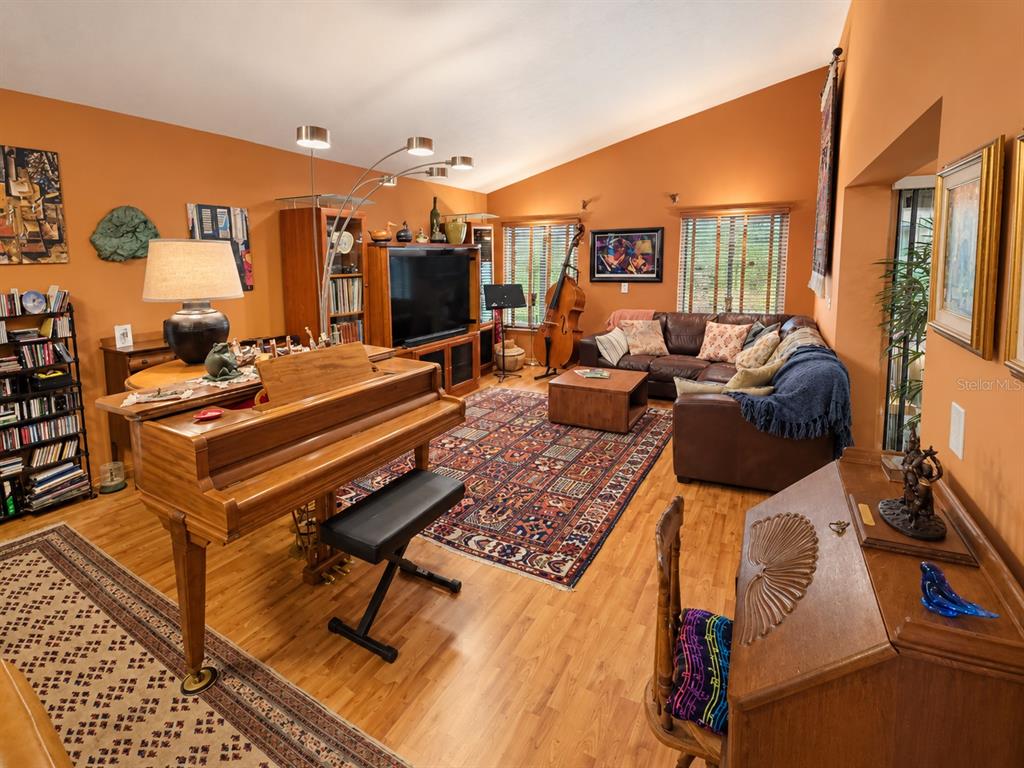3706 SUN EAGLE LN, BRADENTON, FL — photo 4 of 27