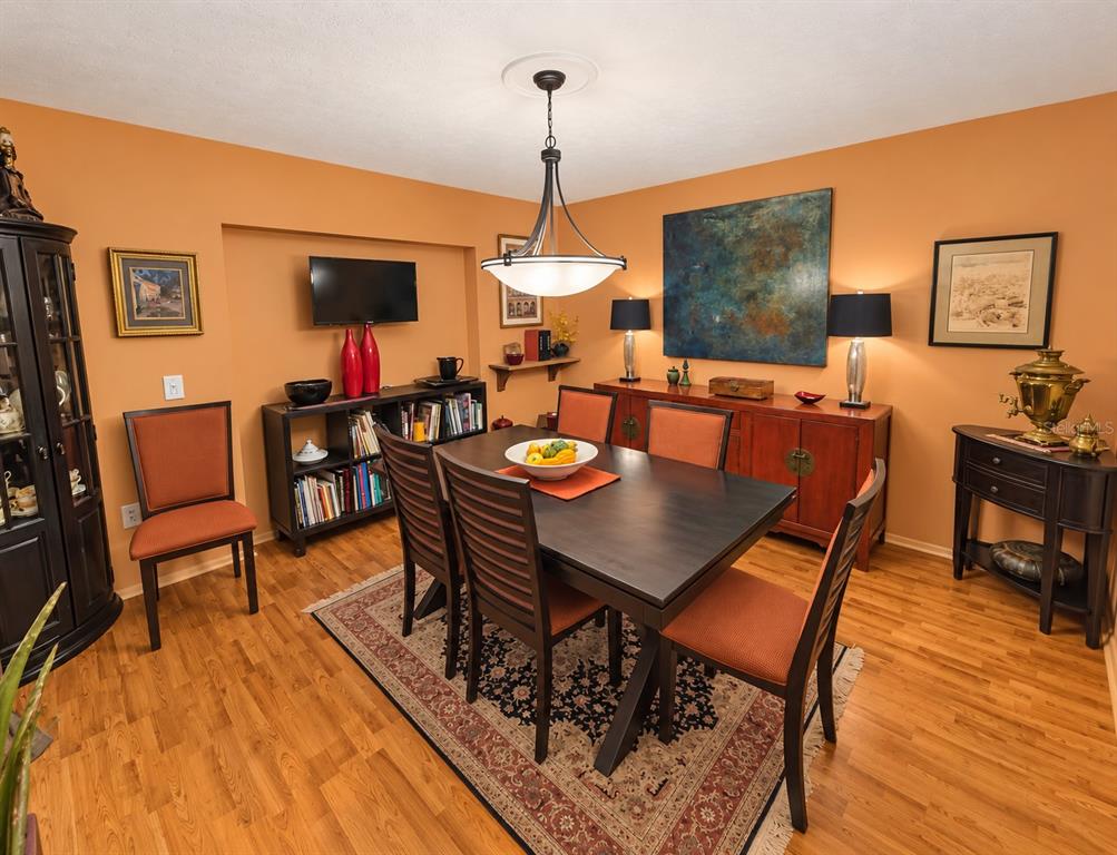 3706 SUN EAGLE LN, BRADENTON, FL — photo 5 of 27