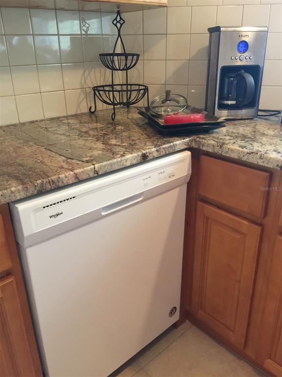 7093 BRENTFORD ROAD, SARASOTA, FL — photo 5 of 14