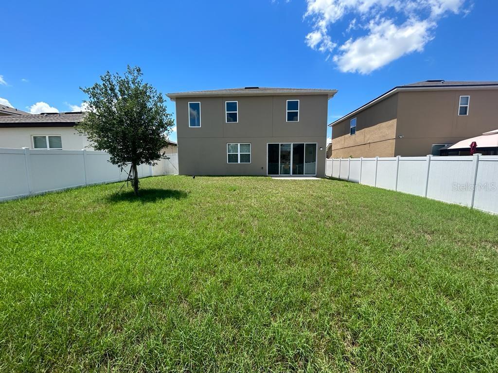 680 MEADOW POINTE DRIVE, HAINES CITY, FL — photo 2 of 4