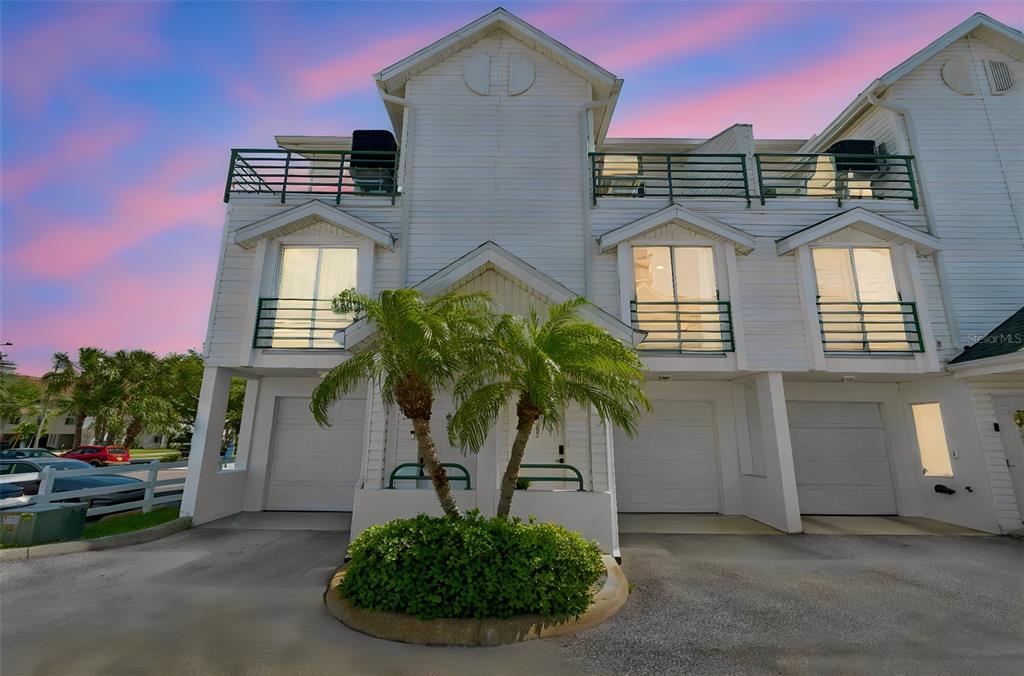320 ISLAND WAY UNIT 302
