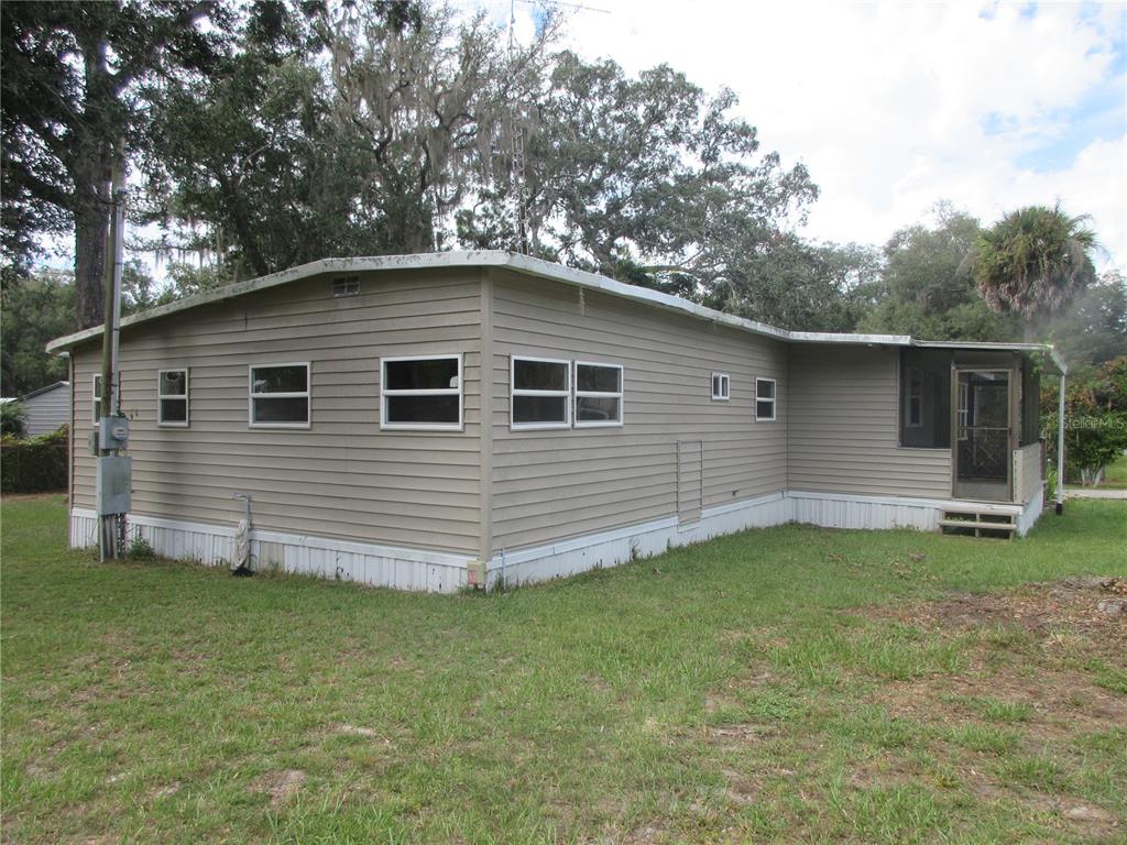 1742 SE 169TH TERRACE ROAD, SILVER SPRINGS, FL — photo 5 of 30