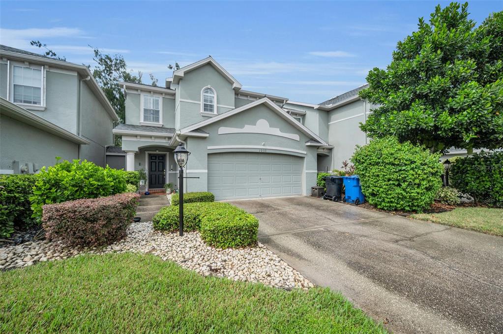 1033 BELLA VISTA DRIVE NE