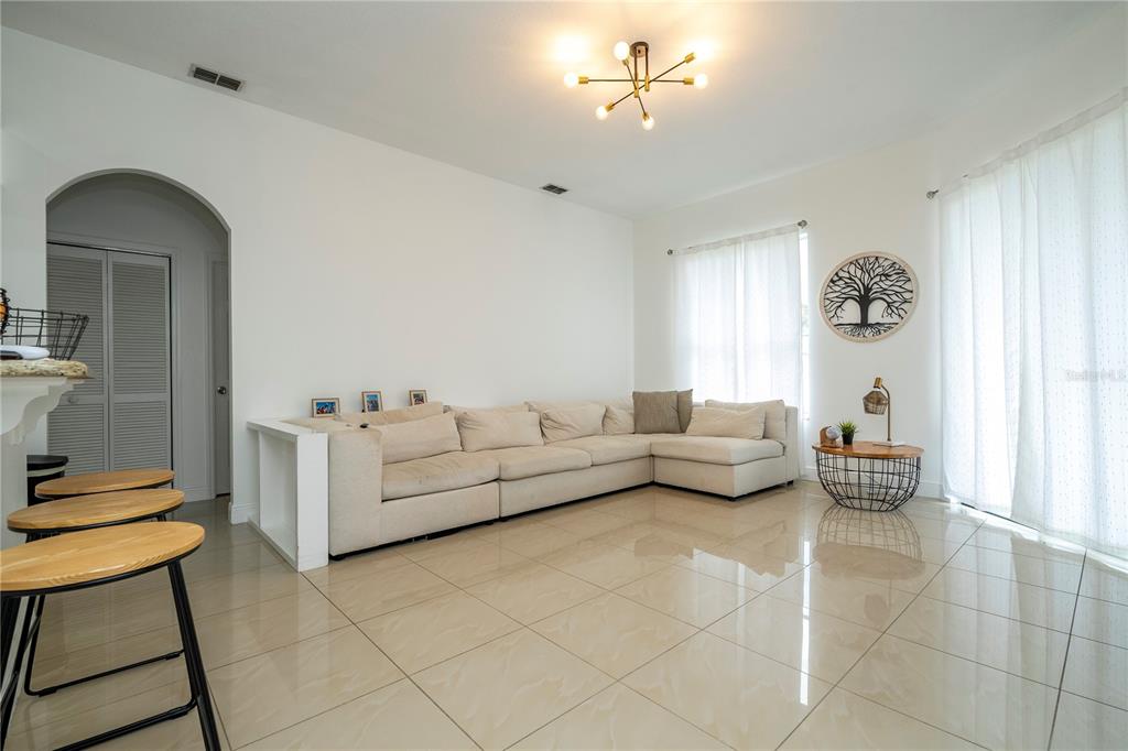 2547 RACCOON RUN LANE, ORLANDO, FL — photo 5 of 30