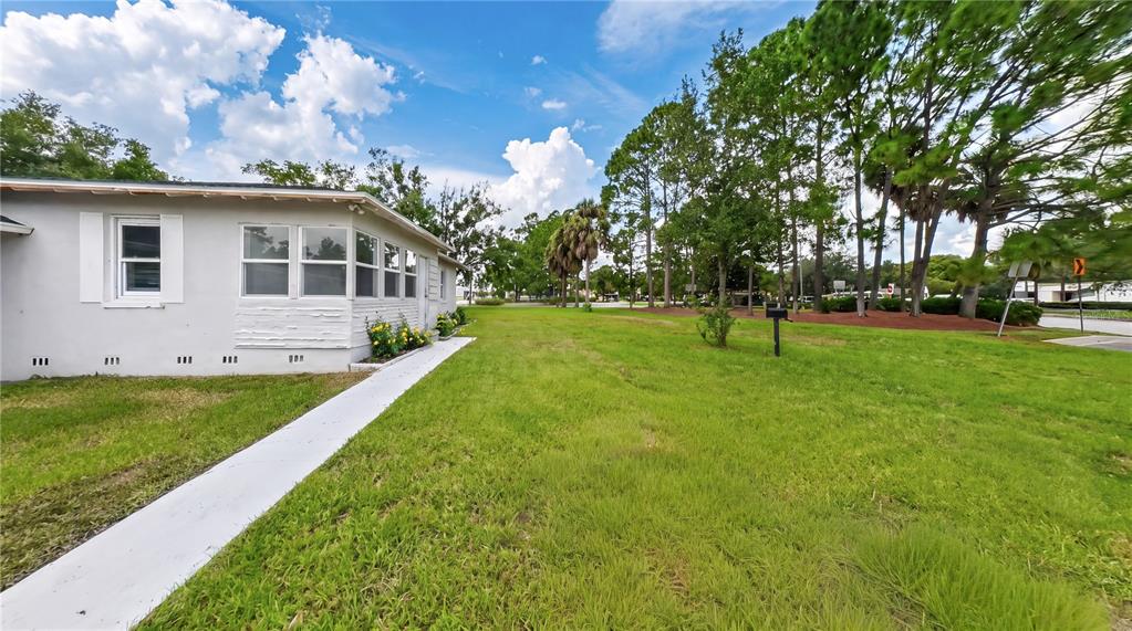 4503 WISHART BOULEVARD, TAMPA, FL — photo 2 of 28