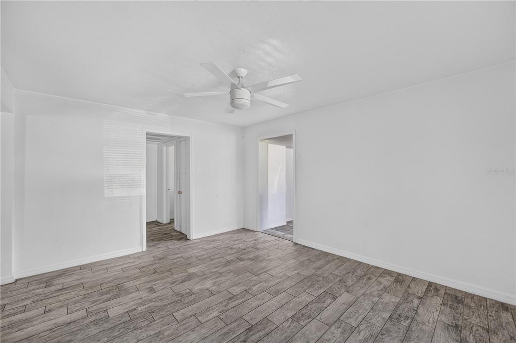 4503 WISHART BOULEVARD, TAMPA, FL — photo 5 of 28