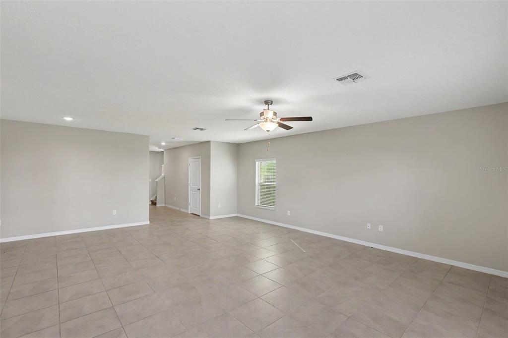 15535 MILLER CREEK DRIVE, SUN CITY CENTER, FL — photo 2 of 19
