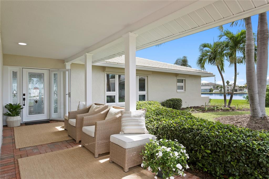 11625 6TH STREET E, TREASURE ISLAND, FL — photo 3 of 30