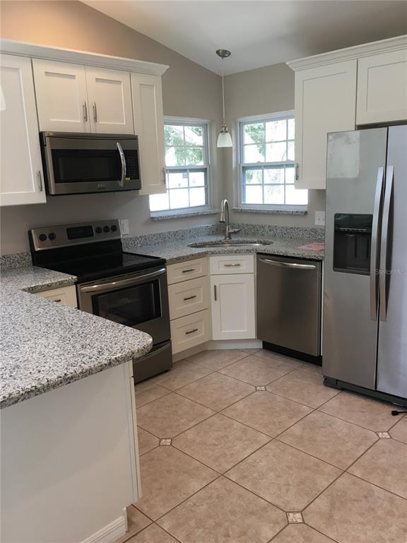 2105 DAVID COURT, MOUNT DORA, FL — photo 4 of 15