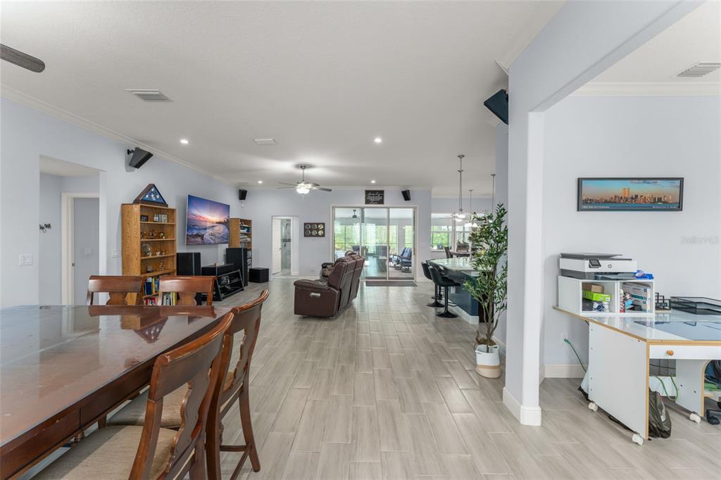 18826 REYNOLDS PARKWAY, ORLANDO, FL — photo 3 of 30