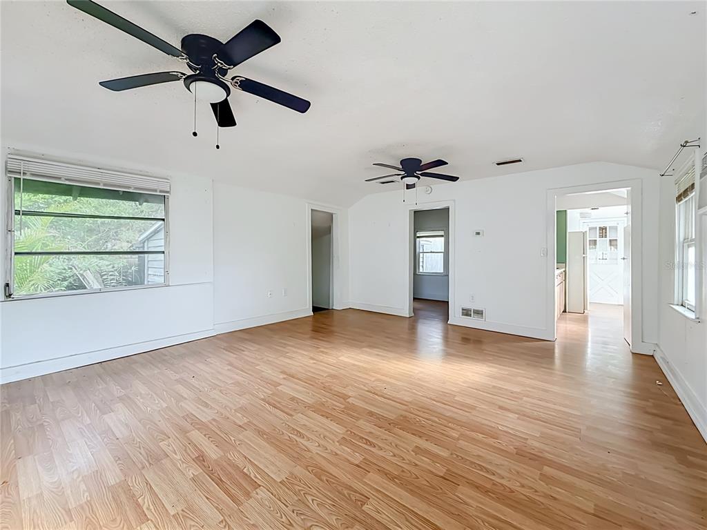4519 HAINES ROAD N, ST PETERSBURG, FL — photo 3 of 45