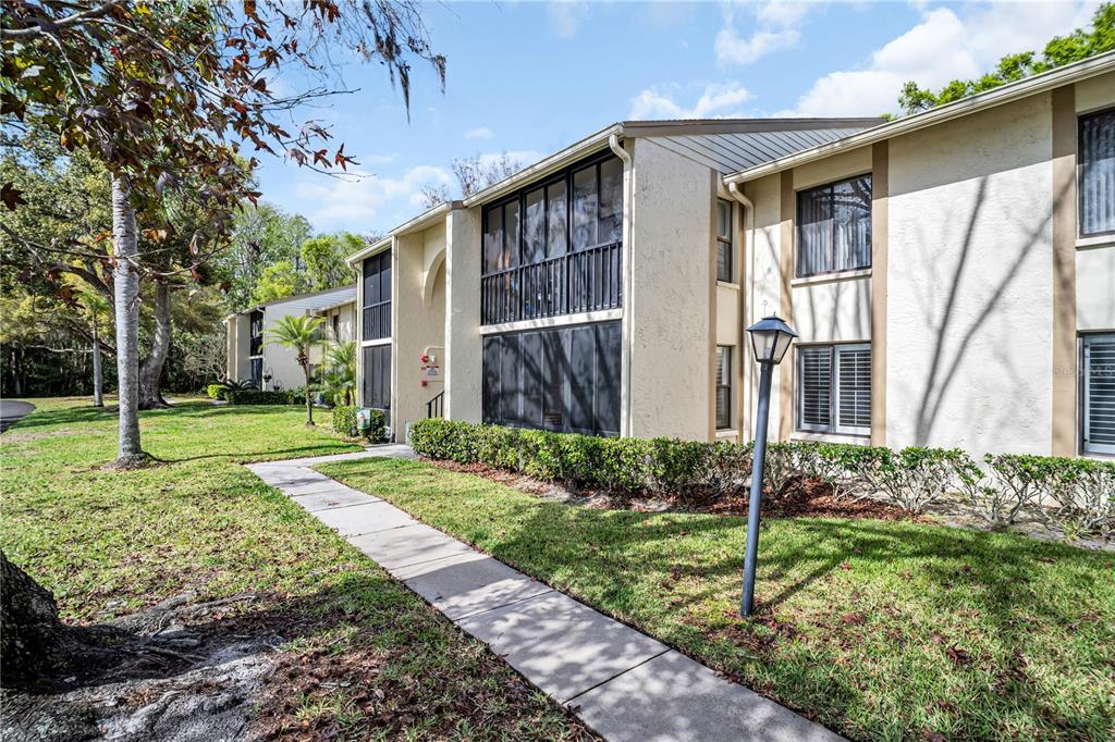 1441 PINE GLEN LANE UNIT B1