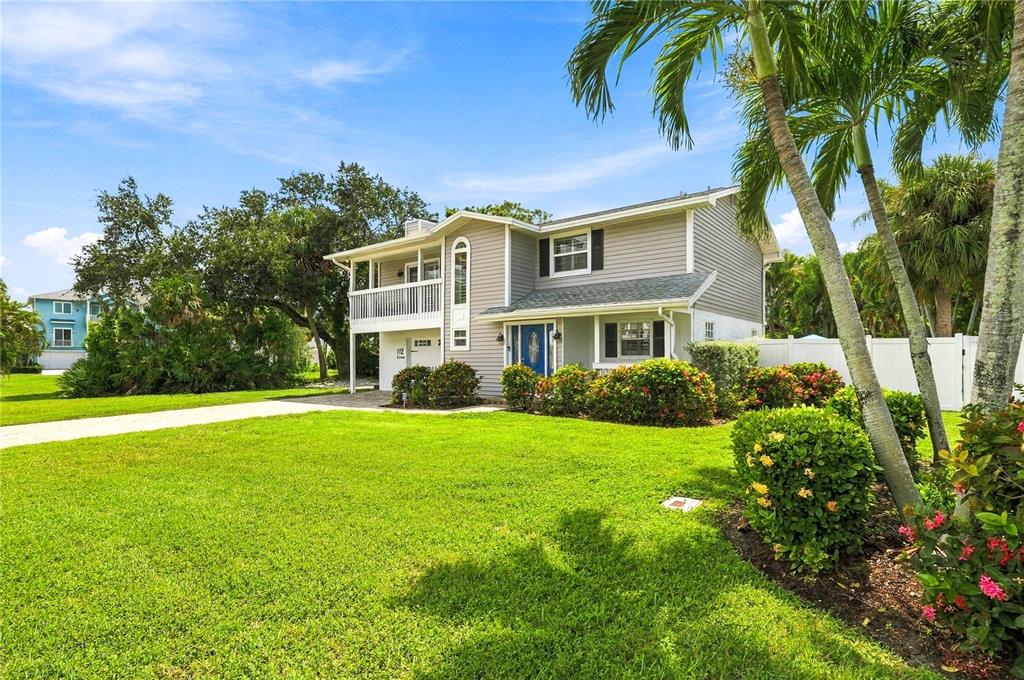 112 6TH STREET, BELLEAIR BEACH, FL — photo 2 of 30