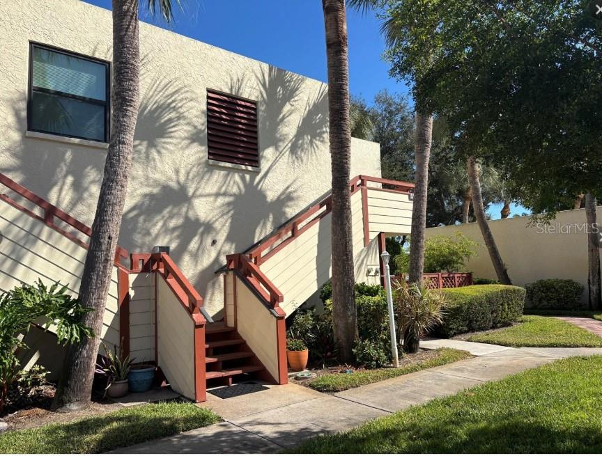 523 SPRING LAKES BOULEVARD UNIT 523