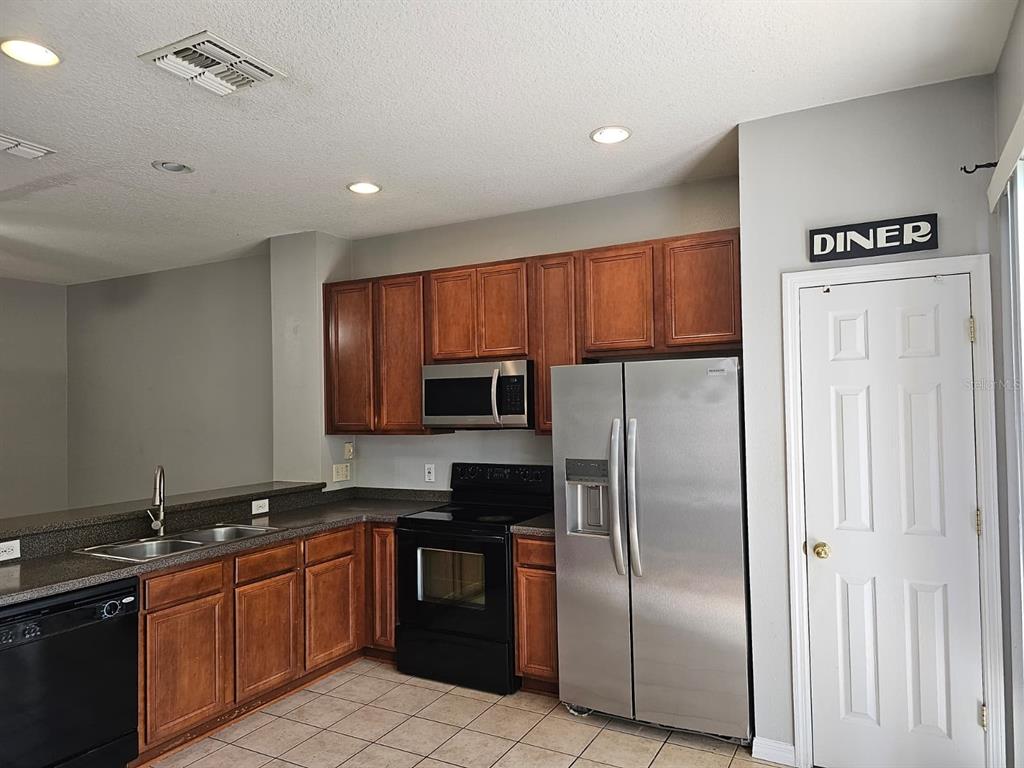 5116 DOMINICA DRIVE, KISSIMMEE, FL — photo 4 of 24