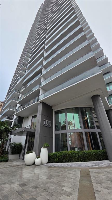 100 1ST AVENUE N UNIT 2406