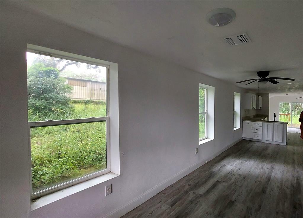 314 HENDRICKS AVENUE, BROOKSVILLE, FL — photo 4 of 15