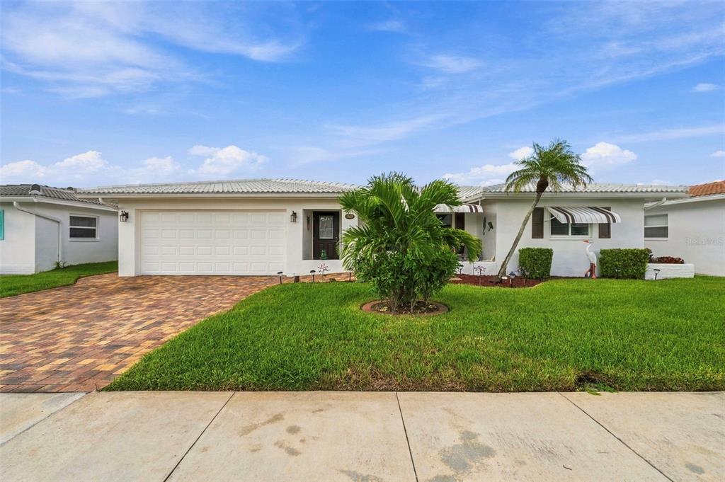 3659 100TH TERRACE N UNIT 4