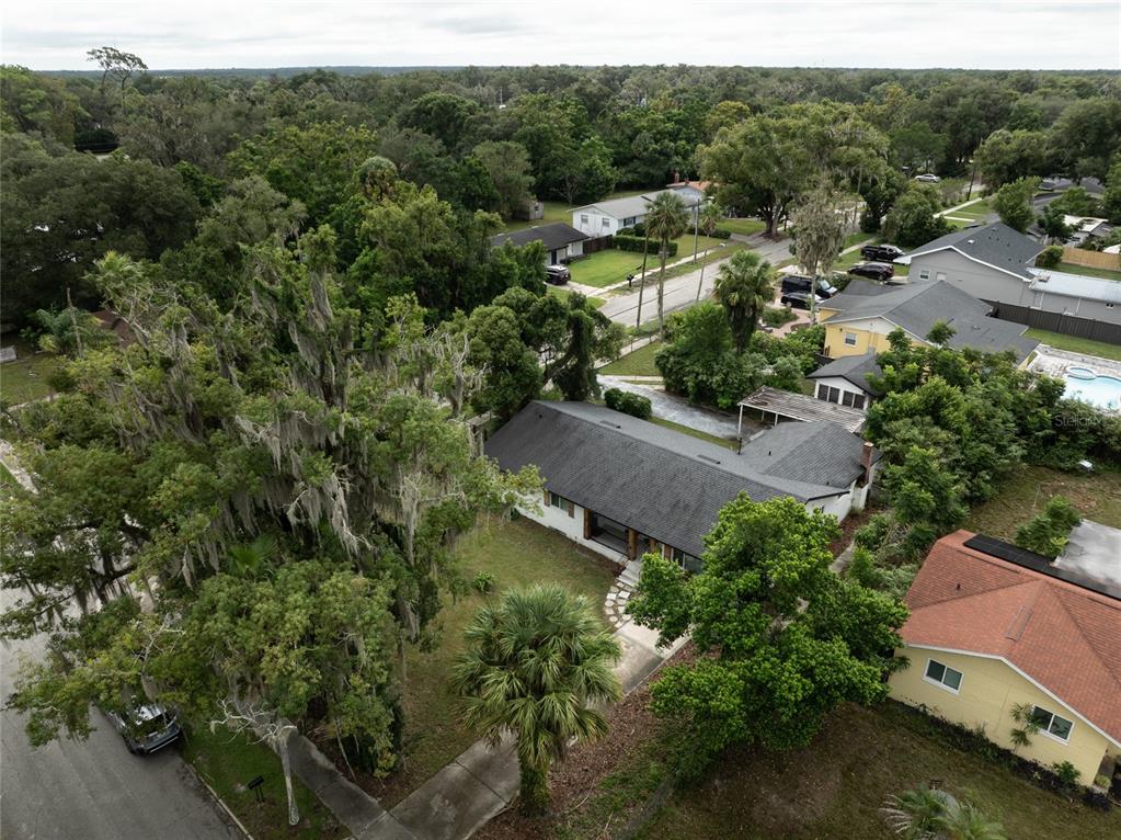 1004 N CAMPHOR LANE, DELAND, FL — photo 2 of 29