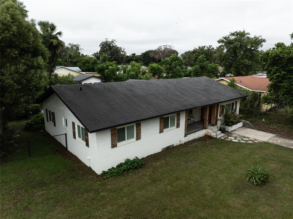 1004 N CAMPHOR LANE, DELAND, FL — photo 5 of 29