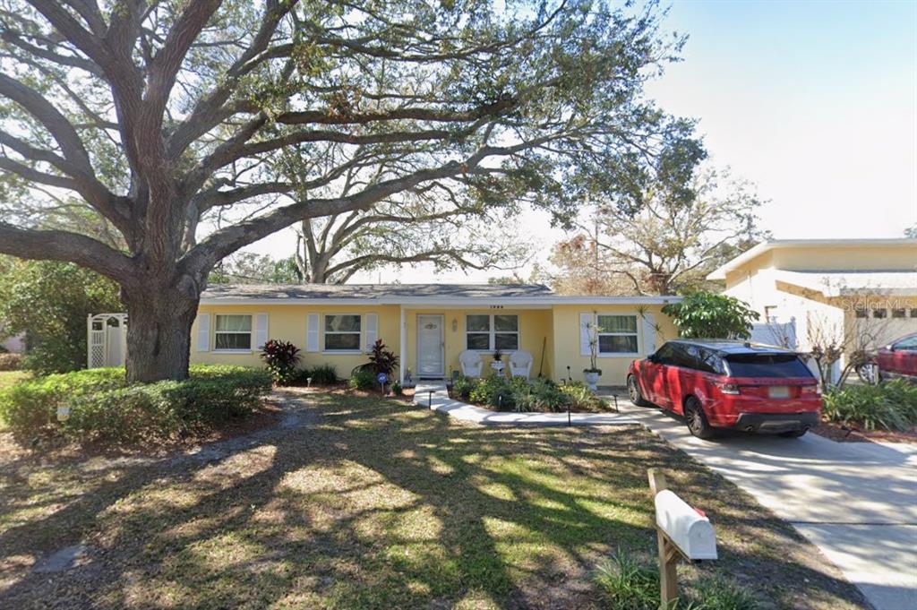 1920 CARLOS AVENUE