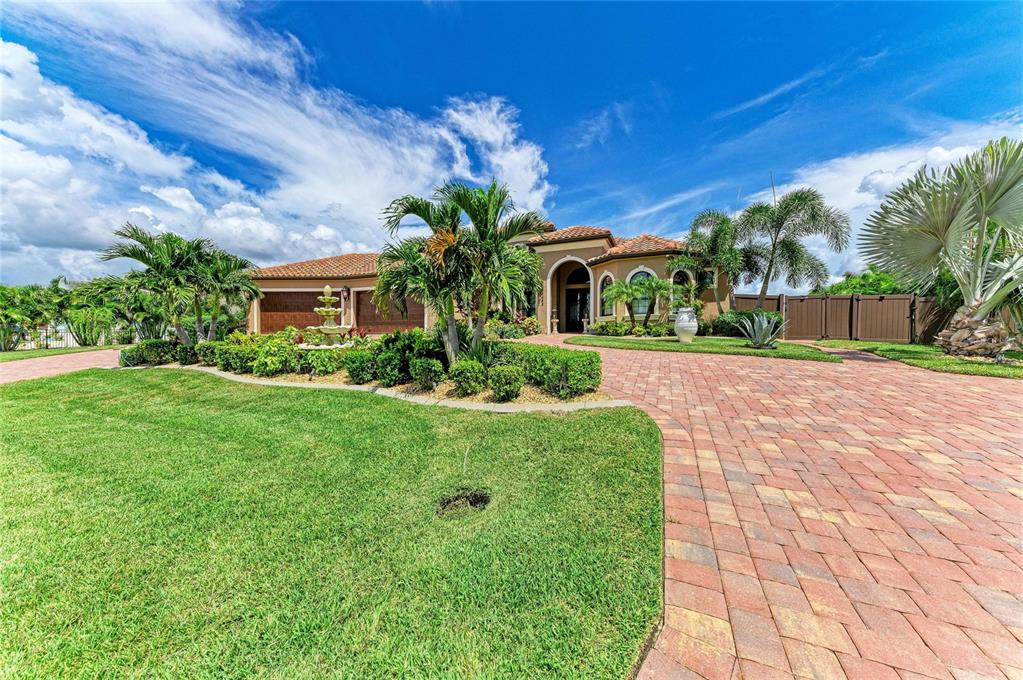 16488 LIGGETT CIRCLE, PORT CHARLOTTE, FL — photo 4 of 30