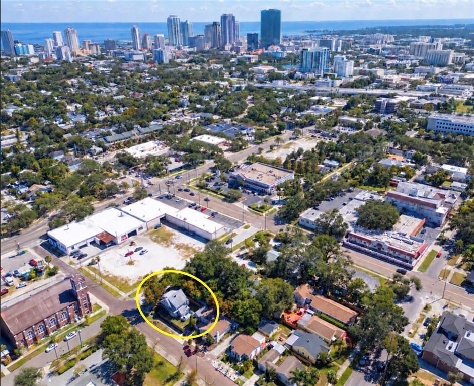 950 10TH STREET N, ST PETERSBURG, FL — photo 3 of 43