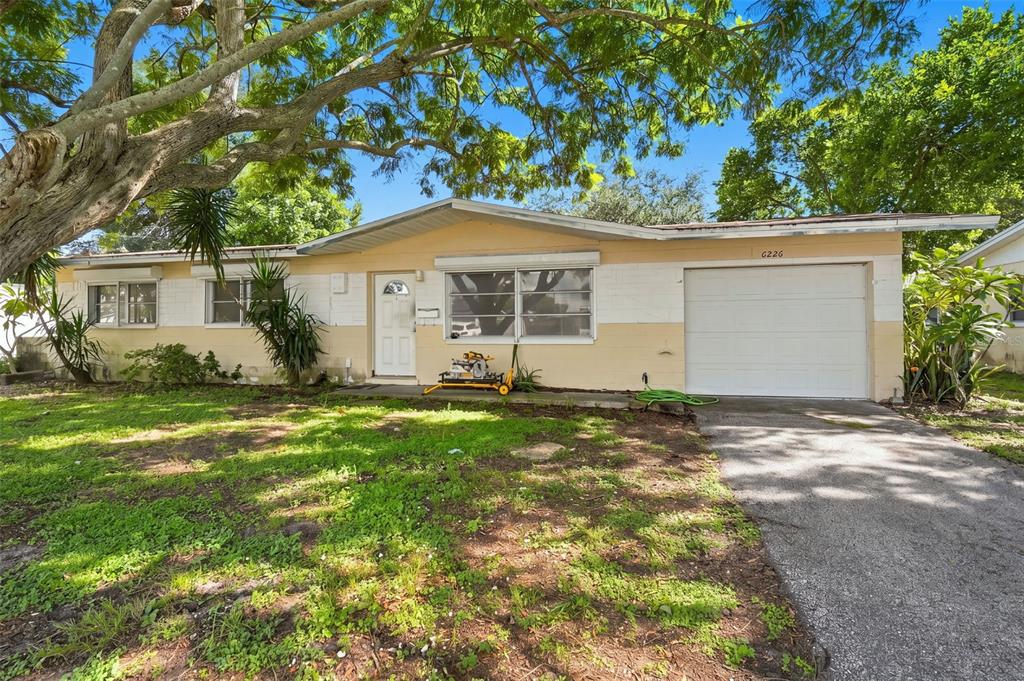 6226 42ND AVENUE N, ST PETERSBURG, FL — photo 2 of 34