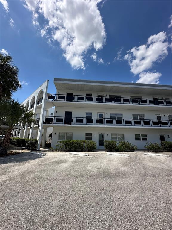 100 EL CAMINO DRIVE UNIT 309