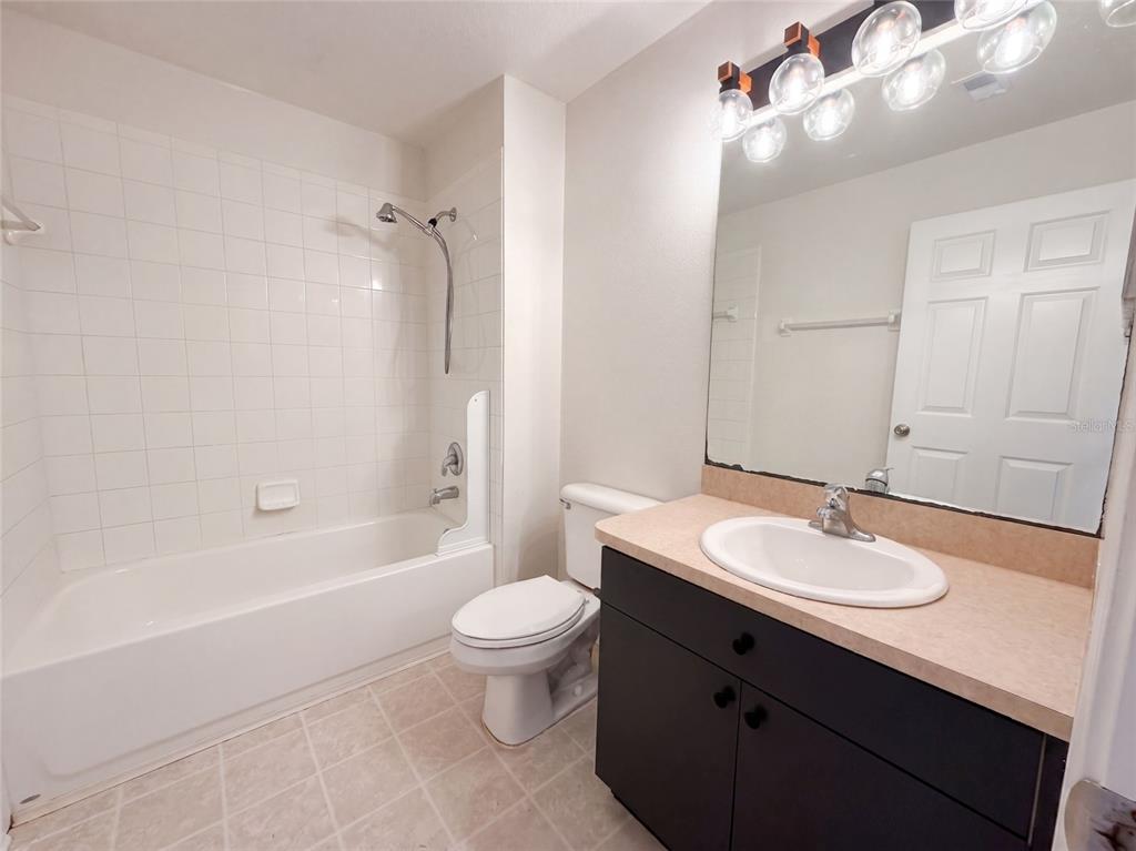 16005 STAGS LEAP DRIVE, LUTZ, FL — photo 5 of 26